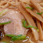 紀州和歌山らーめん　あじゅち屋 - チャーシュー＆メンマ
