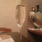 ミニヨン　坂ノ上 - 早く着いちゃったから先にスパークリング