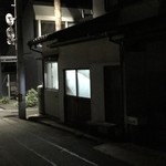 やまこうどん - 早朝から営業。常連さんでないと行くのは難しいかもしれません。