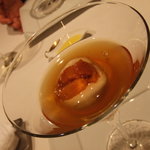 ラッフィナート - 冷たい前菜　1品目　にんじんのムース、うに、コンソメのジュレ
