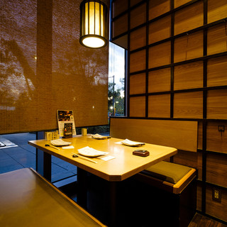 Private rooms are also available! A luxurious Japanese space with 61 seats, perfect for entertaining.