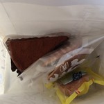 鶴子屋 - 袋の中