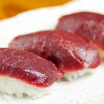 柔らか赤身の握り寿司