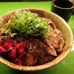Shusai Joujou - 国産牛ステーキ丼・小鉢・赤出し　1,000円