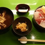Shusai Joujou - 海鮮すし飯丼・小鉢・赤出し　1,200円