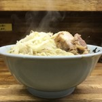 ラーメン二郎 - 【2017.12.3】ヤサイ少なめコールの横顔。