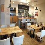 居酒屋 蔵家 - 落ち着いた雰囲気で昼からお酒を楽しめます。