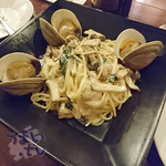 ライブカフェ＆イタリアンバール Rhodes - 「貝と春菊、きのこの軽いクリームソースのパスタ」