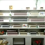 グロッサリーコート セルフィユ - たくさん並んでます。