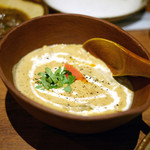 カッチャル バッチャル - 白い牡蠣のカレー