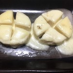 Matsushima Kamaboko Hompo - 今回はモッツレラチーズに粗挽きコショウでレンチン！！