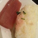 清水まぐろ館　海山 - 仕込みにネギトロ