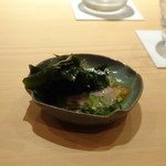 鮨 さかい - ＊残った「肝だれ」は追加されるワカメと共に頂きます。