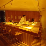 たけがみ - 洗練されたスタイリッシュなV字のカウンター