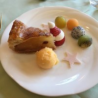 中禅寺金谷ホテル - アップルパイ・フルーツ寄せ