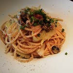 ジェンティーレ - 牡蠣とキャベツのアンチョビ風味　白ワインソース　スパゲッティのアップ