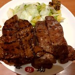 味の牛たん 喜助 名古屋店 - 牛たん炭火焼ミックス定食 しお味&たれ味1.5人前
                                　　    2.862円
                                