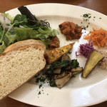 オステリア.ミチ - ミチクサランチ  デリ8種類