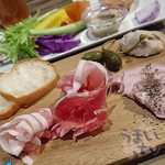 モーション・ブルー・ヨコハマ - 「もち豚のシャルキュトゥリー盛り合わせ　HALF」￥1,026