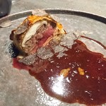 ete - ハト、フォアグラ、きのこのパイ包み