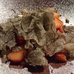 ete - 苺、トンカ豆のブランマンジェ、トリュフのせ