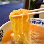 味の時計台 - 麺はちぢれ麺