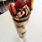 チョコレートパフェ　756円　2017/12
