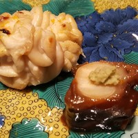 馳走 啐啄一十  - ④ 煮真蛸(香川県産)
                  
                  ⑤ 真鱈の白子(新潟県佐渡島)、備長炭炙り