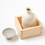 RICE BAR CRAFT SAKE LABO - 熱燗も様々な温度帯からお選びいただけます。