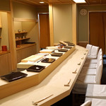 日本橋蛎殻町 すぎた - カウンター席