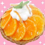 むささびパン工房 - クレメンテインと温州みかんを掛け合わせた南光みかんをつかって、色鮮やかなタルトが出来上がりました。甘さと酸味のバランスが絶妙。ビタミンたっぷりで寒い季節にぴったりです♥