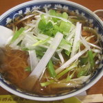 らあめん厨房 どる屋 - 鯛だしバラ叉焼麺（那須の白美人葱入り）