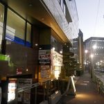 Kurogewagyuutabehoudaimiyamotobokujouhacchouboriten - たまに行くならこんな店は、黒毛和牛をたらふく都心で食べ放題が楽しめる「みやもと牧場　八重洲店」です。