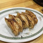 餃子の宮 でんでん - でんでん　超でんでん餃子5個　270円