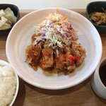 The University DINING - REGULAR SET 油淋鶏