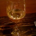 ラ・サラマンドル - 白ワイン(グラス)350円
