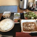 腑(もつ)煮屋 ワインディングロード - 