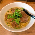 十二麺坊 - 清湯牛肉刀削麺