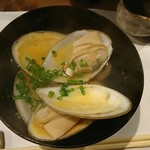 だいどこ やぶれ傘 - 白貝