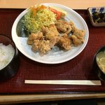 そば処 ふくふく亭 - 特製鶏からあげ定食700円
