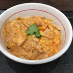 なか卯 - 親子丼の大盛り（550円税込）です。
            並盛りだと490円（税込）です。