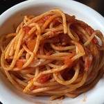 セイリングデイ・ブッフェ - エビのトマトスパゲティ