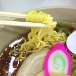 カムイスキーリンクス セルフレストラン - 麺も輪ゴムや冷凍じゃないし…