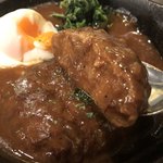 大正浪漫食堂明治堂 - 明治堂ランチ
      《カレー・ハンバーグ》
      11:00〜15:30までコーヒー付き、890円
      ※ちなみにコーヒーなしの場合880円