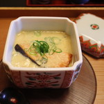日本料理 きた川 - 蒸し物　秋鮭とブルーチーズの茶碗蒸し
