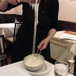 ブラッスリ 風間 - 【初訪問】 アリゴ・ホッカイドウの・・・伸びてビヨ～～ン