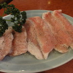 焼肉太陽 - 豚トロ塩焼き（\500）