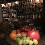 KITCHEN BAR ROBROY - この果物からカクテル作ってるからお店出る頃はかなり無くなってました 笑