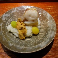 富小路 やま岸 - 白甘鯛と紫海栗と銀杏の飯蒸し