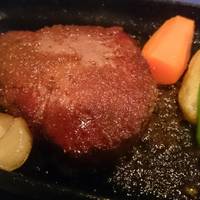 びふてき洋食存じやす - ヒレ